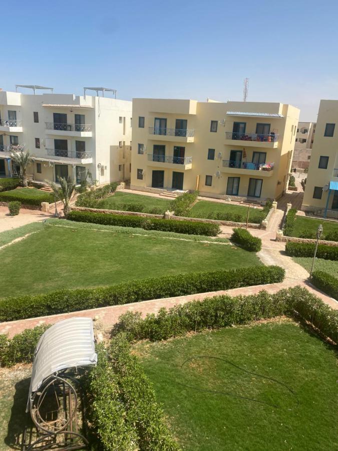 شاليه قرية ريفيرا 1 Ras Sedr Dış mekan fotoğraf